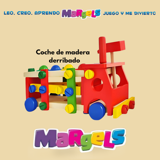 COCHE DE MADERA: Derribado